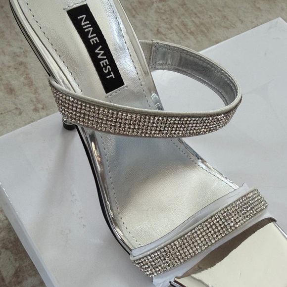 Nine West Metallic Silver Heels - Picture 3 of 4
